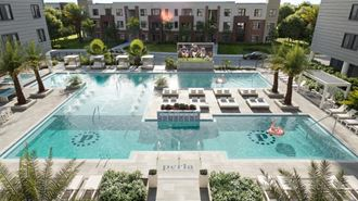 Perla at the Enclaves